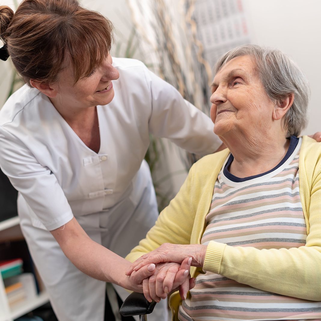 Nurse with senior woman for companionship